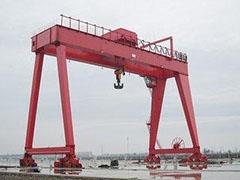 Yomg'irli kunlarda port kranining qaymog'i bor? What about the skid of the port crane in rainy days.jpg
