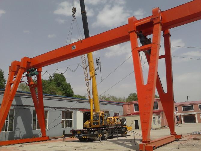 20 T yagona Qulupnay Dastgoh Gantry Crane